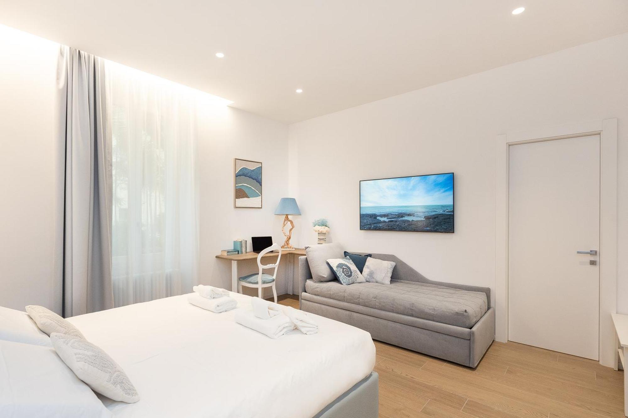 Ariosto's Luxury * Rom